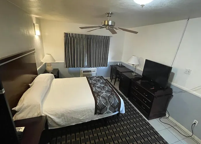 Queen Room